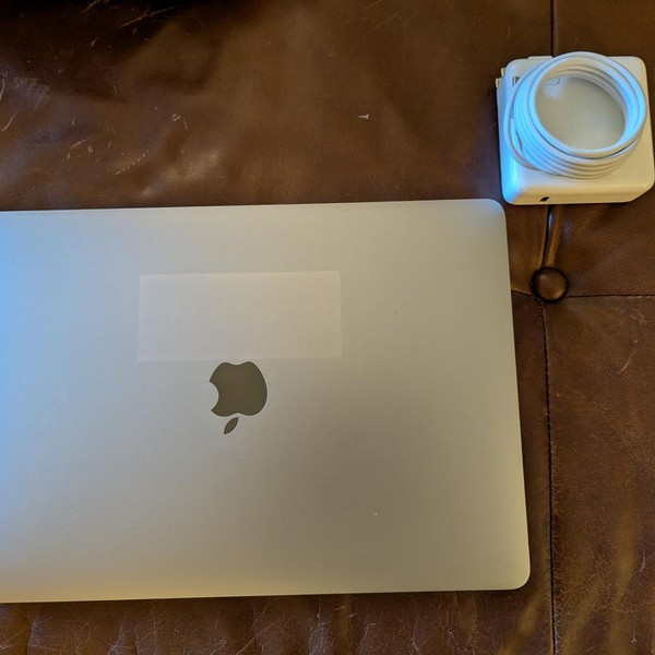 MacBook Pro 2020 - 13 inch - 512 GB, Gray, 32 GB, Intel Core i7