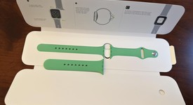 Good
													Apple Watch Series 8 41mm - Unlocked, Silver, A2772 - Cellular, Aluminum, photo 2 of 9
