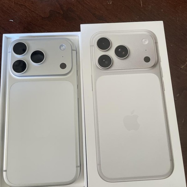 Apple iPhone 17 Pro - Unlocked, 1 TB, Silver, A3256