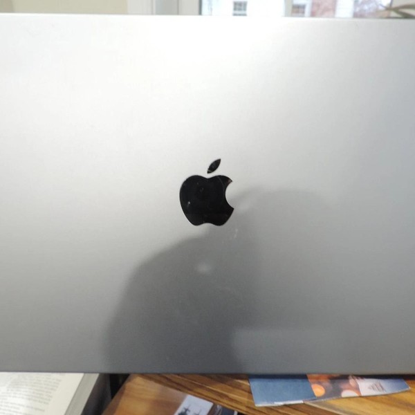 MacBook Pro 2023 - 16 inch - 1 TB, Gray, 96 GB, Apple M2 Max