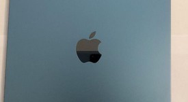 Mint
													Apple iPad 10th Gen - Unlocked, Blue, 64 GB, A2757, photo 5 of 6