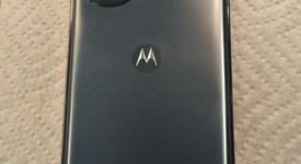 Mint
													Motorola Edge (2022) - Unlocked, Gray, 128 GB, 8 GB, photo 1 of 14