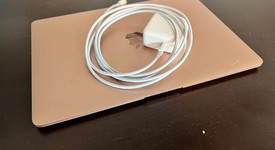 Good
													MacBook Air 2020 - 13" - I3, Gold, 512 GB, 16 GB, photo 4 of 8