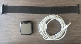 Good
													Apple Watch Series 4 44mm - Unlocked, Black, A1976 - Cellular, Stainless, photo 5 of 5