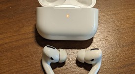Used
													Apple AirPods Pro 1st Gen - MagSafe Case, photo 4 of 8