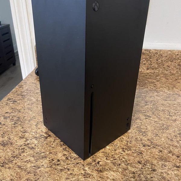 Xbox Series X (2020) - 1 TB, Black, standard