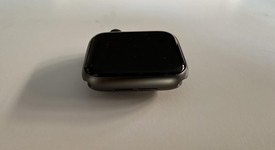 Fair
													Apple Watch Series 4 40mm - Gray, A1977 - GPS, Aluminum, photo 5 of 9