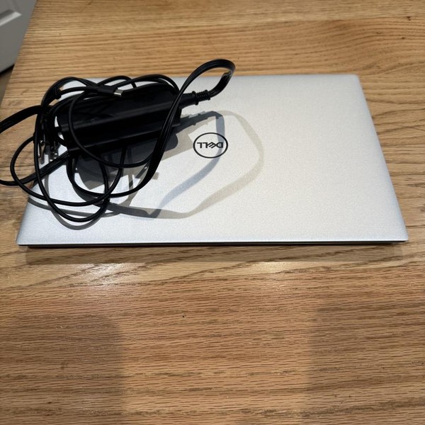 Dell XPS 15 9530 (2023) - 1 TB, Silver, 64 GB, Intel Core i9, FHD+ Plus