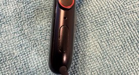 Good
													Apple Watch Series 8 45mm - Unlocked, Midnight, A2774 - Cellular, Aluminum, photo 5 of 7