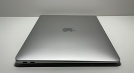Good
													MacBook Air 2020 - 13" - Apple M1, Silver, 256 GB, 8 GB, photo 4 of 5