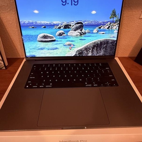 MacBook Pro 2023 - 16 inch - 512 GB, Silver, 16 GB, Apple M2 Pro 12-core