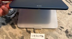 Mint
													Apple iPad Air 5th Gen - Wi-Fi, Blue, 64 GB, A2588, photo 3 of 6