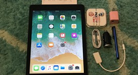 Good
													Apple iPad Air - Wi-Fi, Gray, 32 GB, photo 1 of 6