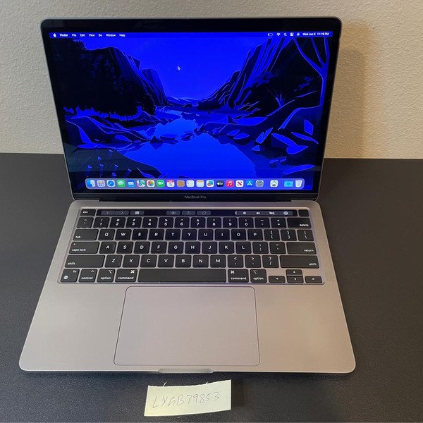 MacBook Pro 2020 - 13 inch - 256 GB, Gray, 8 GB, Apple M1