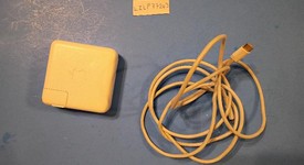 Good
													MacBook Air 2020 - 13" - Apple M1, Silver, 256 GB, 8 GB, photo 4 of 12