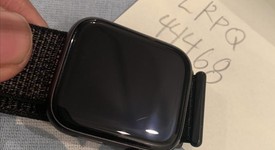 Good
													Apple Watch Series 4 44mm - Unlocked, Gray, A1976 - Cellular, Aluminum, photo 3 of 5