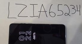 Mint
													Motorola Razr Ultra (2025) - Unlocked, PANTONE Scarab, 1 TB, 16 GB, photo 1 of 7