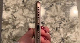 Good
													Apple iPhone 7 Plus - T-Mobile, Rose Gold, 128 GB, A1784, photo 4 of 10