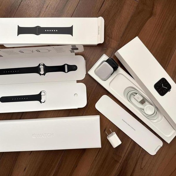 Apple Watch Series 6 44mm - Gray, A2292 - GPS, Aluminum