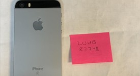 Good
													Apple iPhone SE 1st Gen 2016 - Unlocked, Grey, 32 GB, A1723, photo 3 of 7