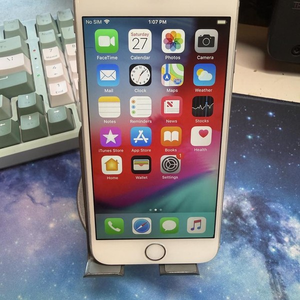 Apple iPhone 6 - Unlocked, 64 GB, Silver, A1549