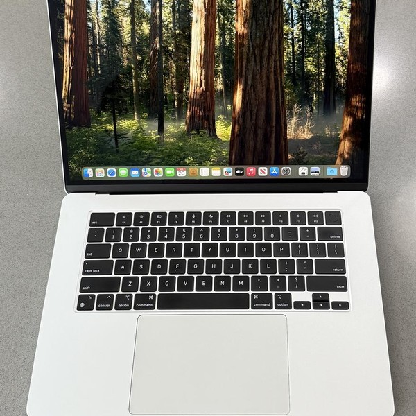 MacBook Air 2023 (M2) - 15 inch - 256 GB, Silver, 8 GB, Apple M2