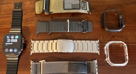 Mint
													Apple Watch Ultra 2 49mm - Unlocked, Black, A2986, photo 2 of 12