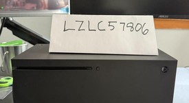 Good
													Xbox Series X (2020) - Black, 1 TB, standard, photo 5 of 9