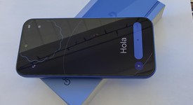 Mint
													Google Pixel 10 - Unlocked, Indigo, 256 GB, GLBW0, photo 5 of 9