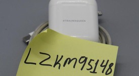 Used
													Apple AirPods 2nd Gen - Lightning Case, photo 3 of 5