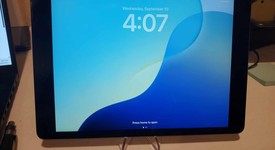 Good
													Apple iPad 7th Gen - Unlocked, Gray, 32 GB, A2200, photo 5 of 14