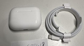 Used
													Apple AirPods Pro 3, photo 1 of 3