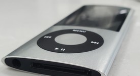 Fair
													Apple iPod Nano 5th Gen - Silver, 8 GB, photo 5 of 9