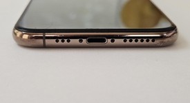 Good
													Apple iPhone 11 Pro - Verizon, Gold, 64 GB, A2160, photo 3 of 6
