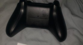 Good
													Xbox Wireless Controller - Black, photo 4 of 4