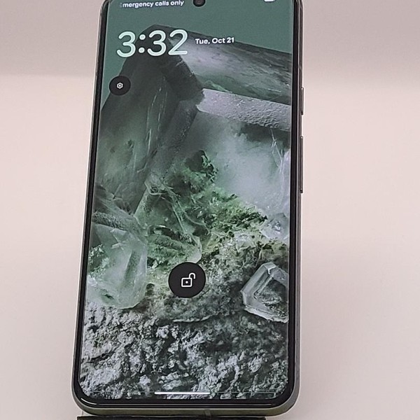 Google Pixel 8 - Unlocked, 256 GB, Hazel, 8 GB, G9BQD, Sub-6 5G