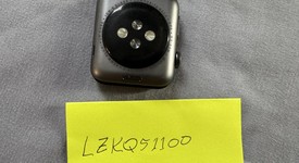 Fair
													Apple Watch Series 3 42mm - Gray, A1859, Aluminum - GPS, photo 5 of 6