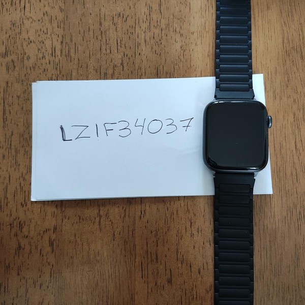 Apple Watch SE 1st Gen 44mm - Gray, A2352 - GPS, Aluminum