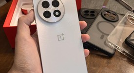 Mint
													OnePlus 13R - Unlocked, Astral Trail, 256 GB, 12 GB, photo 5 of 12