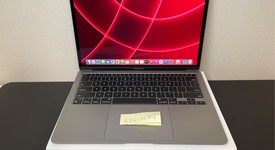 Good
													MacBook Air 2020 - 13" - Apple M1, Gray, 256 GB, 8 GB, photo 3 of 10