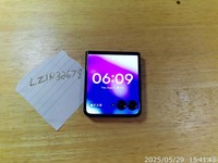 Motorola Razr Plus (2024)