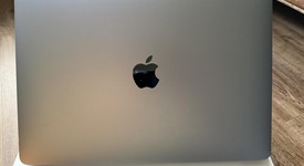 Good
													MacBook Air 2020 - 13" - Apple M1, Gray, 256 GB, 8 GB, photo 4 of 7