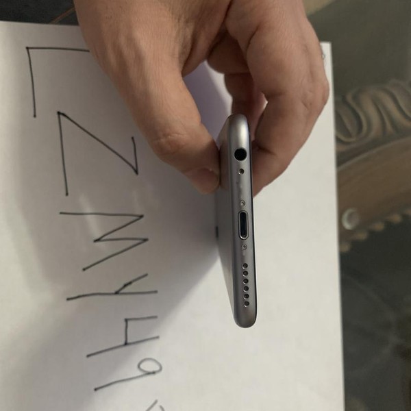 Apple iPhone 6S - Unlocked, 32 GB, Grey, A1688