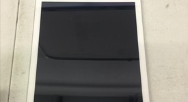 Mint
													Apple iPad Air - Unlocked, Silver, 16 GB, photo 2 of 7