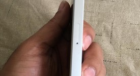 Mint
													Apple iPhone SE 1st Gen 2016 - Simple Mobile, Silver, 32 GB, A1662, photo 2 of 8
