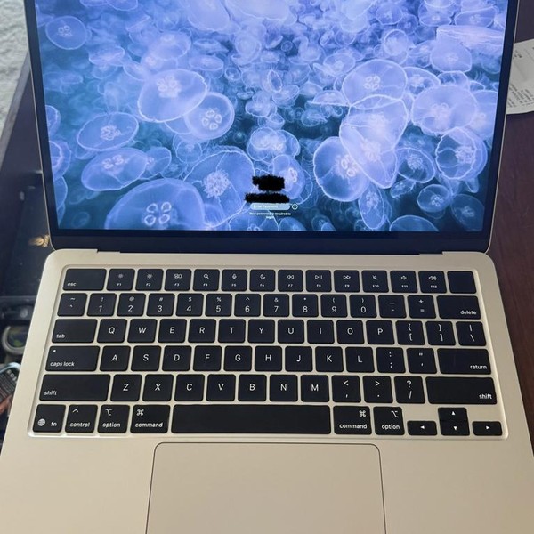MacBook Air 2025 (M4) - 13 inch - 512 GB, Starlight, 16 GB, Apple M4