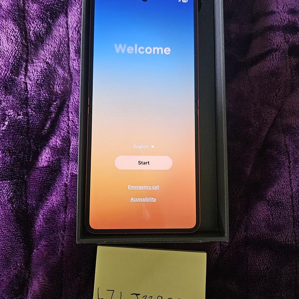 Samsung Galaxy Z Flip7 - Unlocked, 512 GB, Coral, 12 GB, SM-F766U1