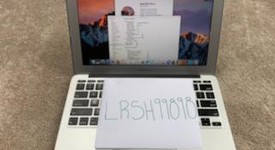 Good
													MacBook Air 2011 - 11" - Silver, 64 GB, 2 GB, photo 4 of 11