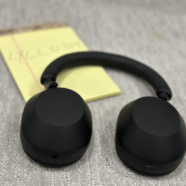 Sony WH-1000XM5 - Black