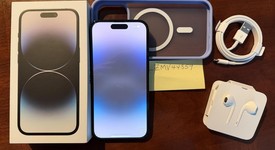 Mint
													Apple iPhone 14 Pro - Unlocked, Black, 128 GB, A2650, photo 1 of 6